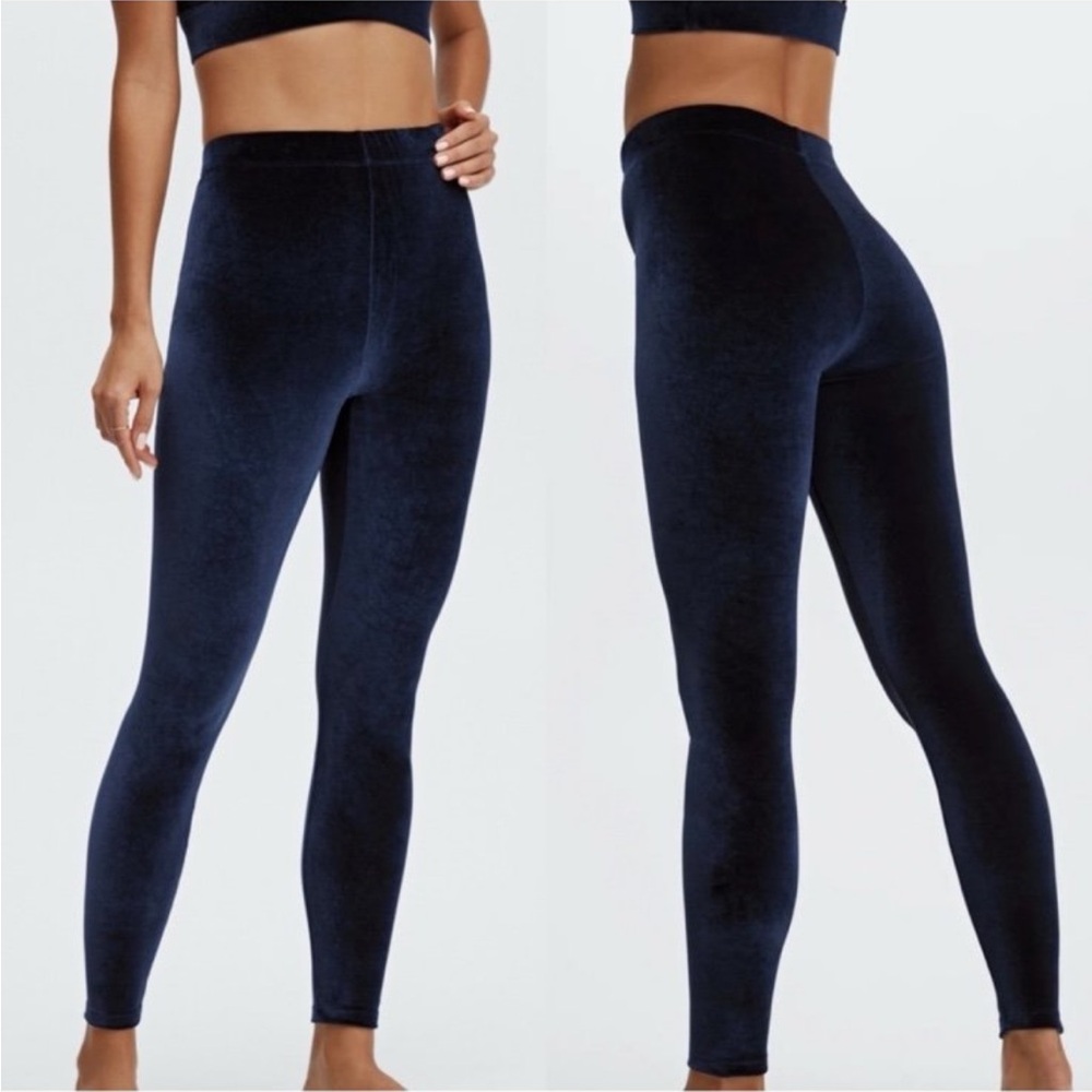 NWT Fabletics Velvet Leggings Deep Navy High Waisted - Size XL (12/14)